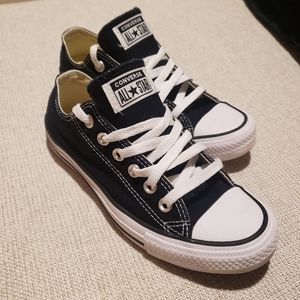 Converse all stars low tops black & white